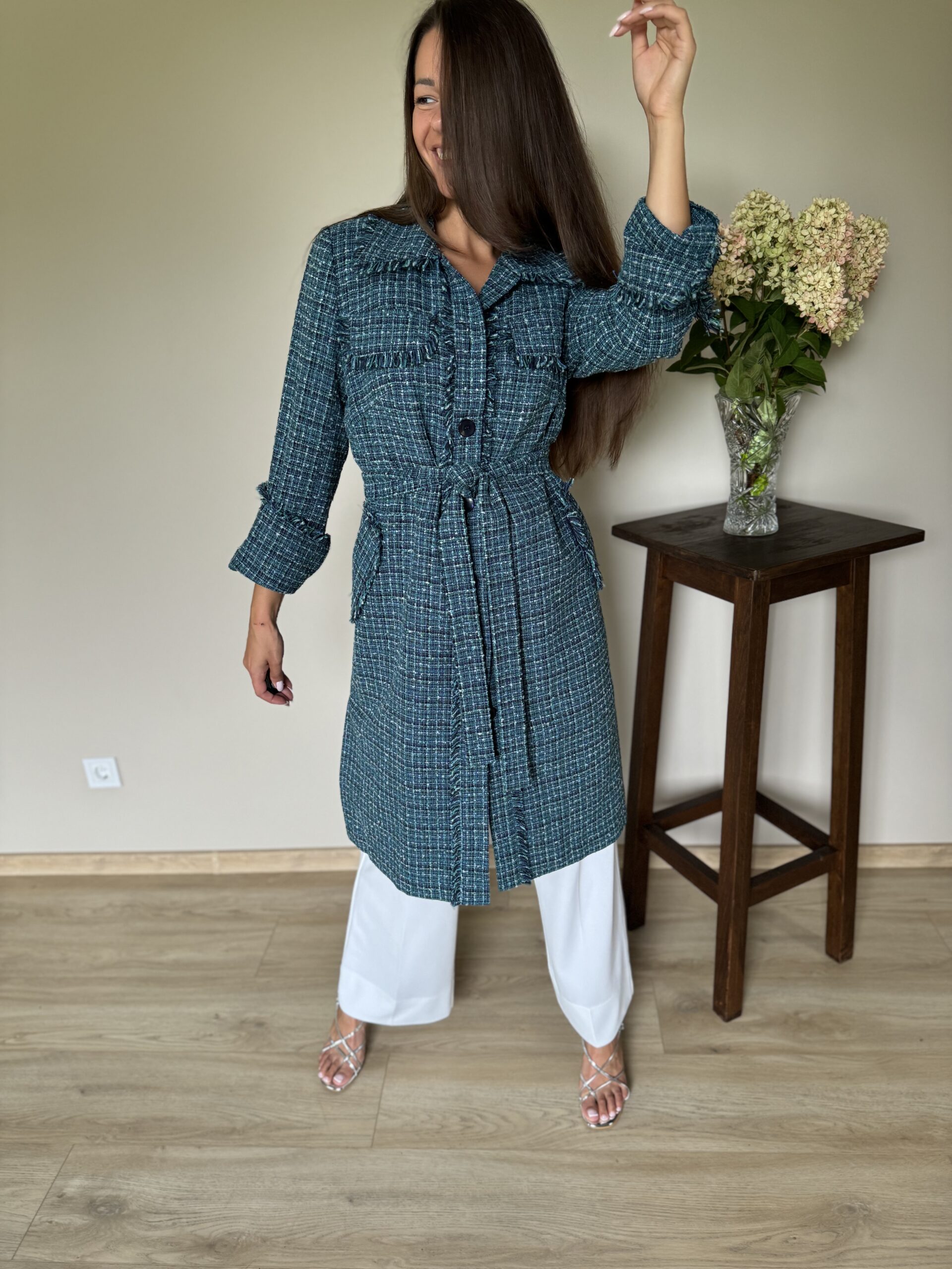 Tvīda auduma mētelis